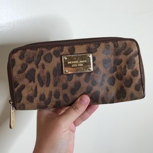 Micheal Kors Wallet